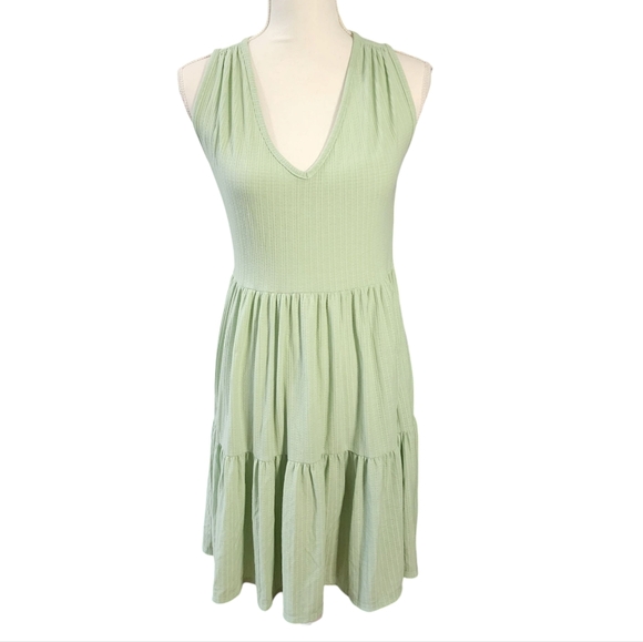 See You Monday Green Sleeveless Dress Size‎ Medium - Picture 1 of 5